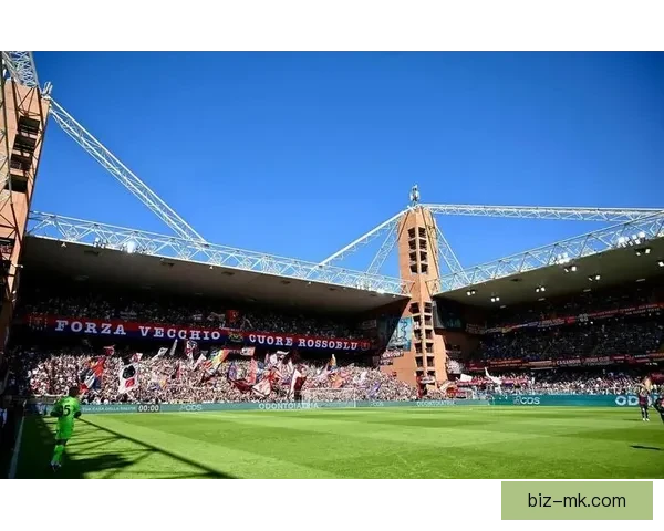 热那亚主帅吉拉迪诺执掌球队成绩亮眼 引领球队走向新辉煌